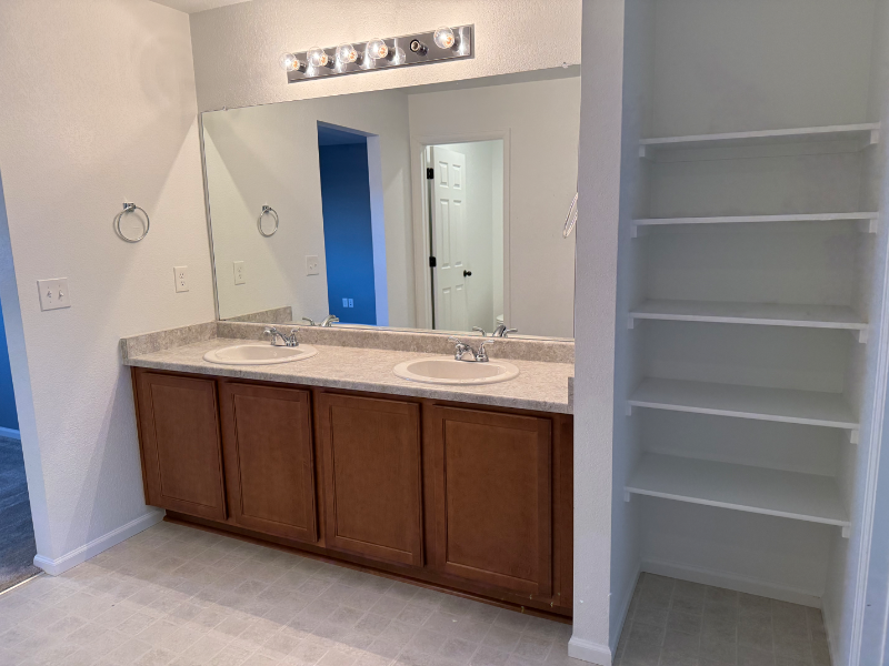 6074 Donahue Dr - Photo 4 of 19