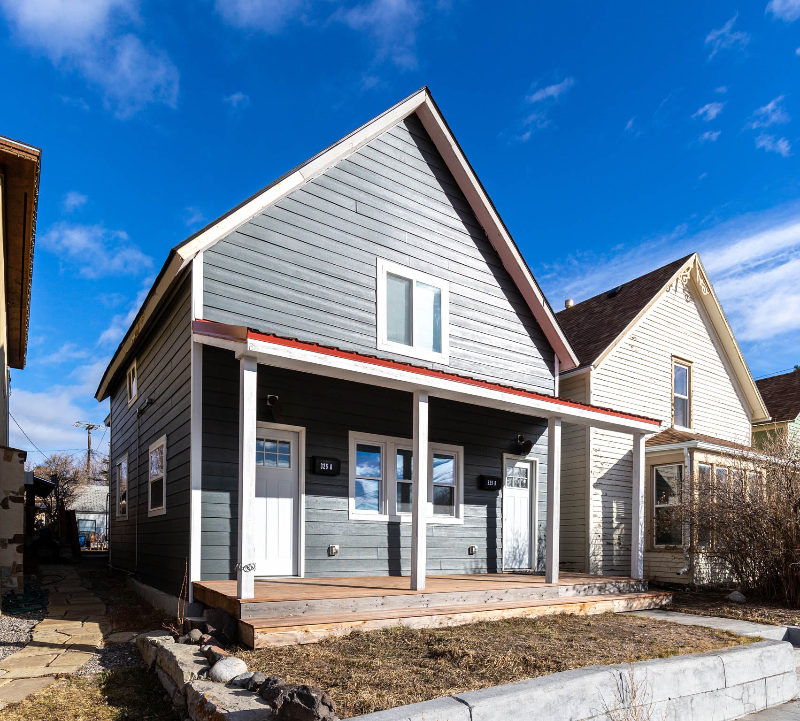 325 S 2nd St #A - Photo 2 of 20