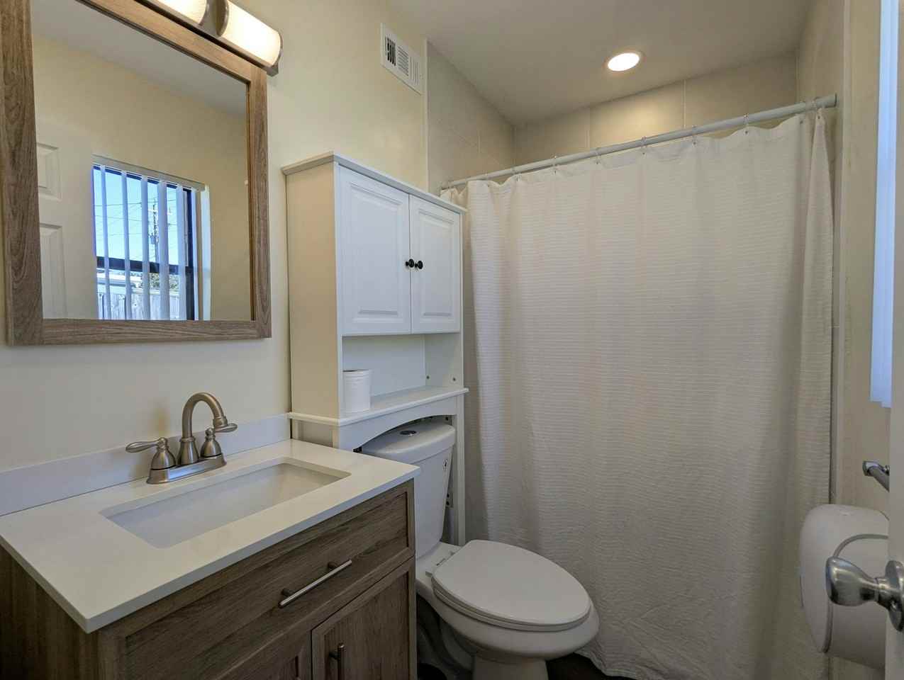 6750 Harding St, Unit Room 1 - Photo 4 of 8