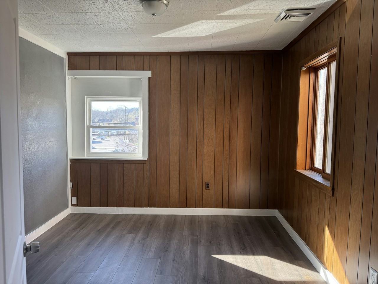 103 S 3rd St - Photo 3 of 24