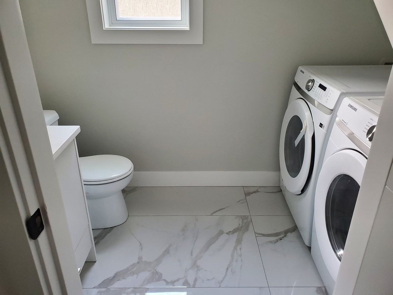 225 Jardine St - Photo 2 of 3