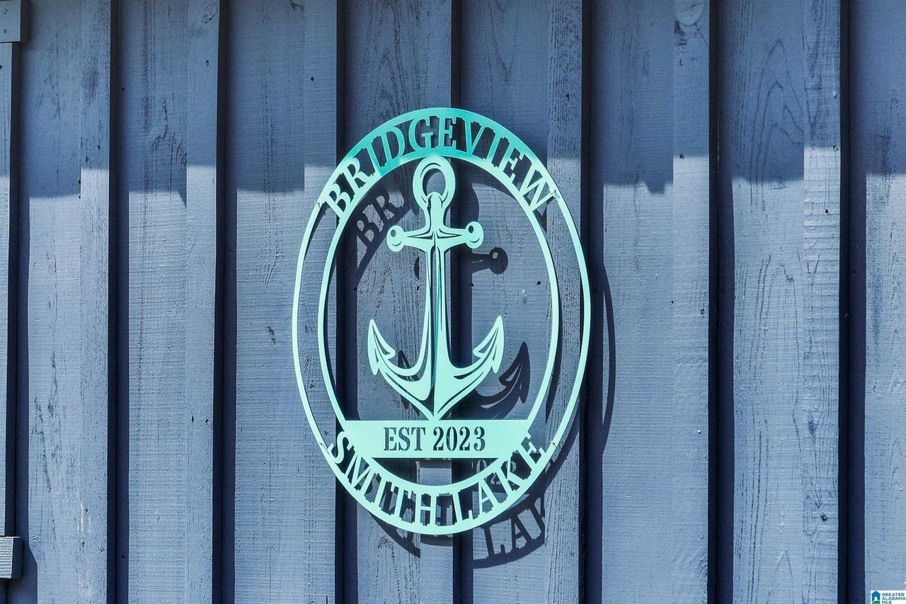 346 Bridgeview Rd - Photo 5 of 50