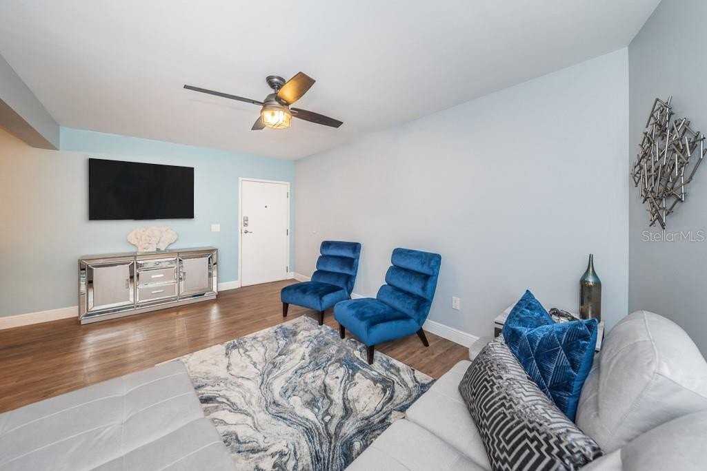 459 Main St #B - Photo 3 of 29