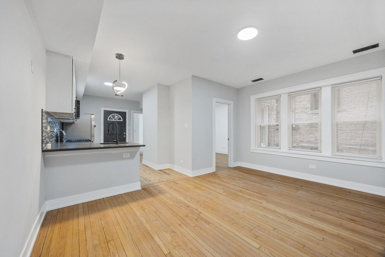 8139 S Drexel Ave #3N - Photo 4 of 15