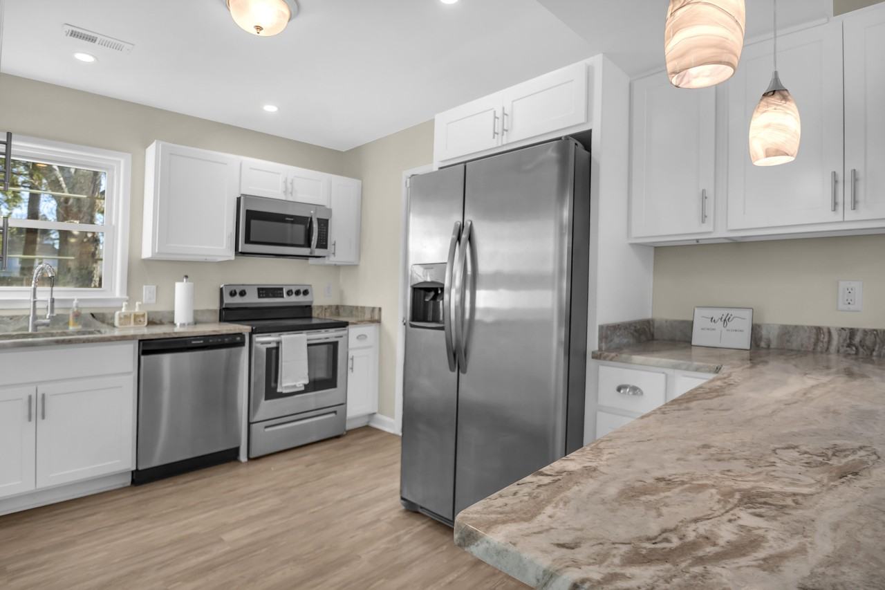 Granger Dr - Photo 7 of 11