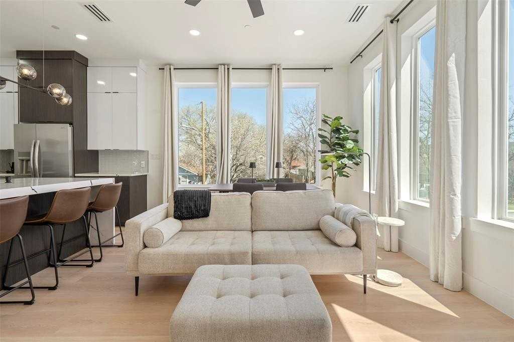 2019 California Drive #201 - Photo 7 of 34