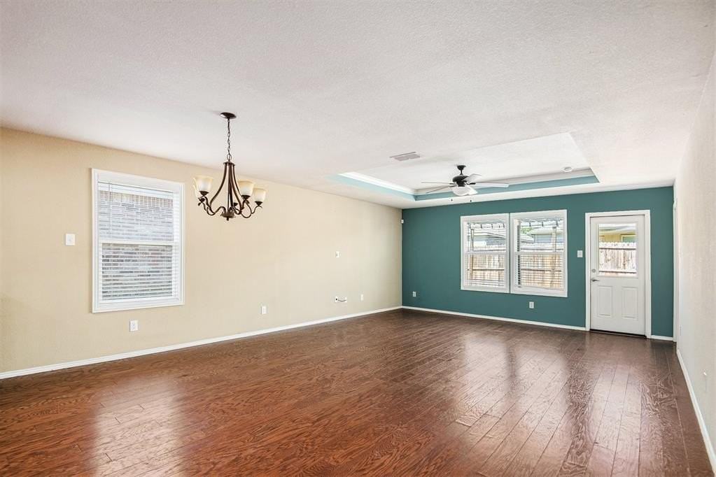 304 Chert Ln - Photo 3 of 24