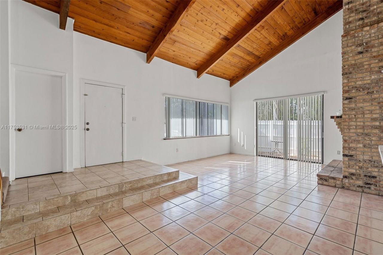 8271 Sw 157th Ave #601 - Photo 3 of 8