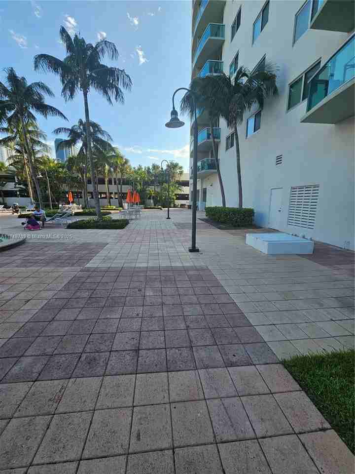 19380 Collins Ave #706 - Photo 2 of 8