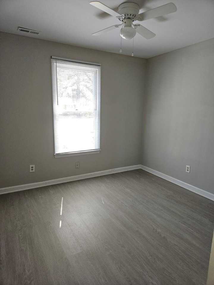 119 E Judd St - Photo 7 of 12