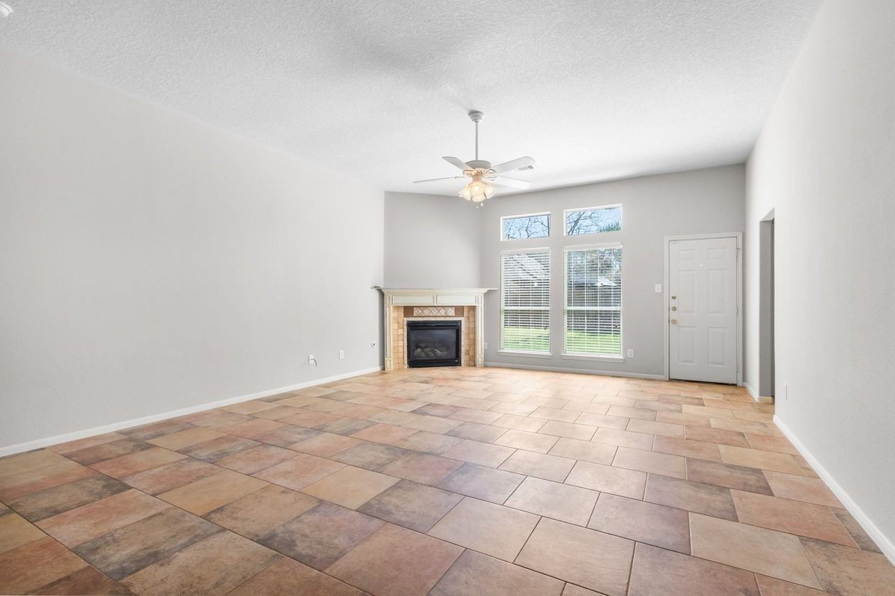 6614 Green Summer Ln - Photo 4 of 39