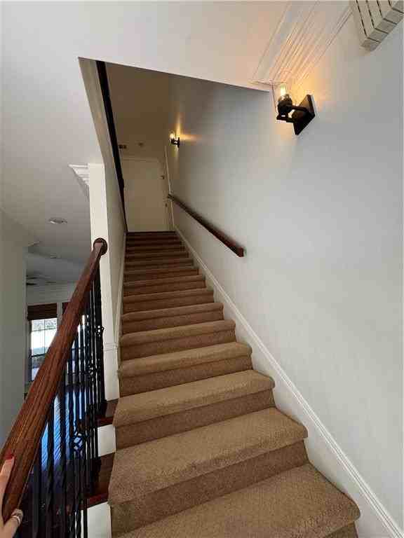 1220 Magnolia Aly - Photo 3 of 23