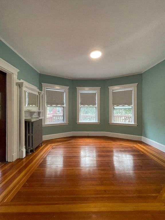 71 Mayfield St - Photo 4 of 33