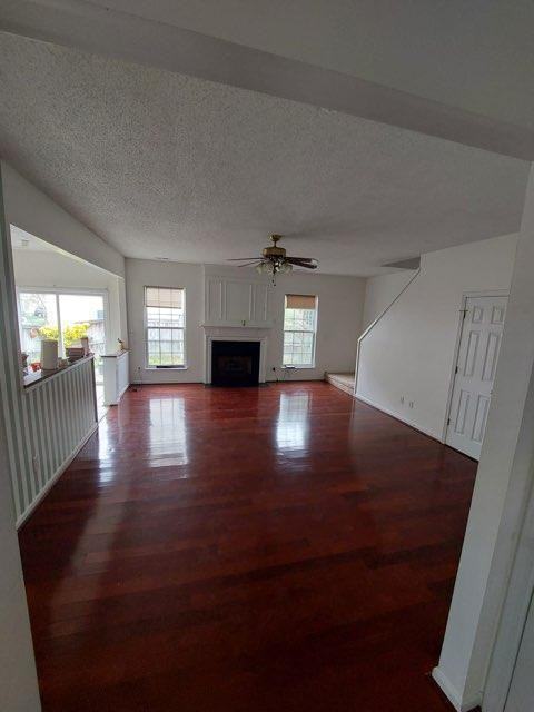 105 Brentfield Loop - Photo 3 of 23