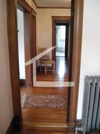 17A Elmira St - Photo 2 of 8