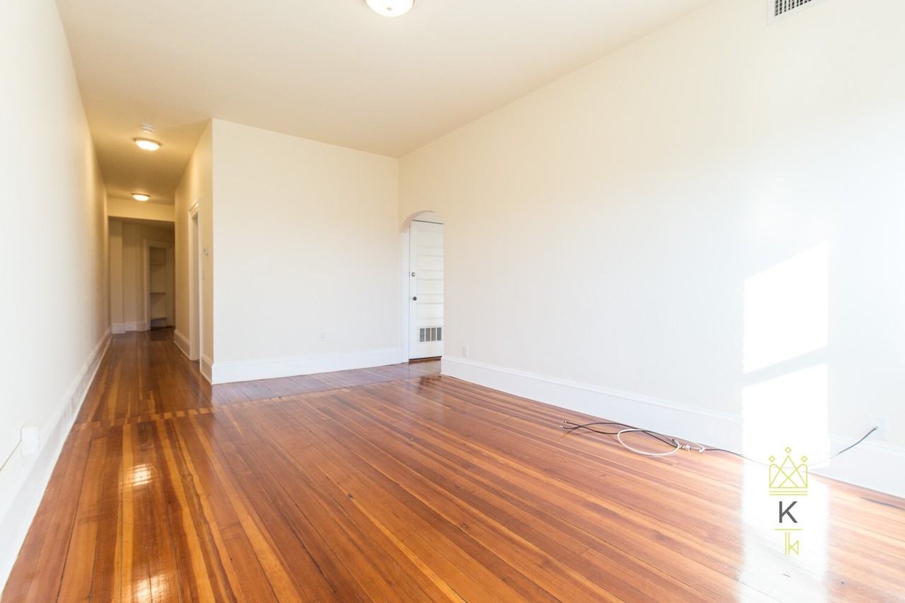 1463 Beacon St #34 - Photo 4 of 10