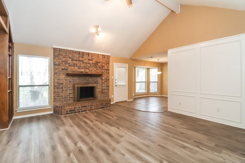 4900 Barberry Dr - Photo 5 of 16