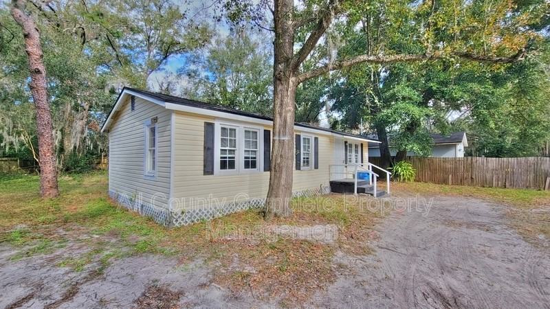 3553 Owen Ave - Photo 2 of 19