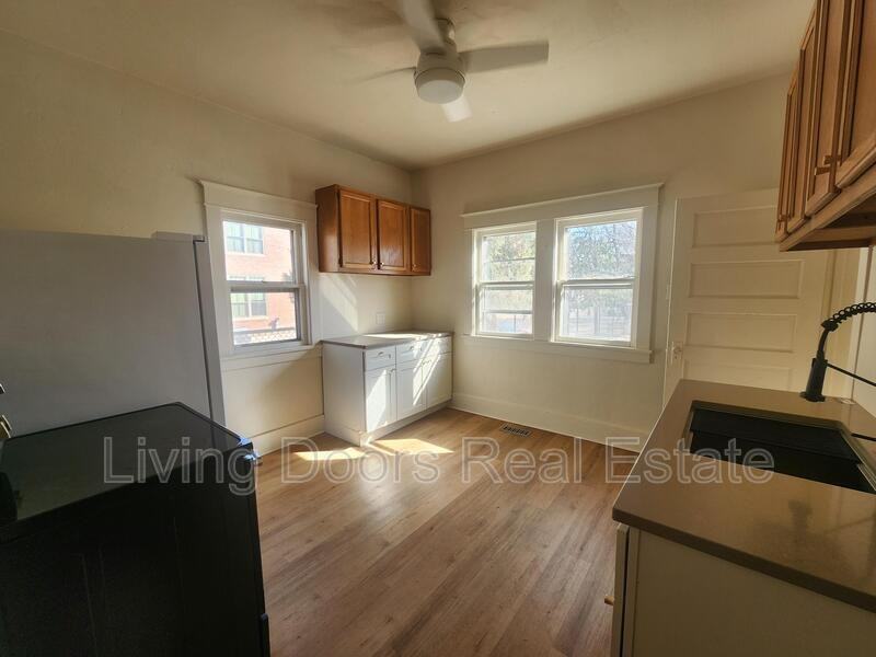 843 New Hampshire St - Photo 4 of 25