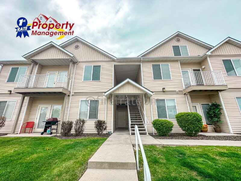 272 W Mallard Dr #207 - Photo 2 of 21