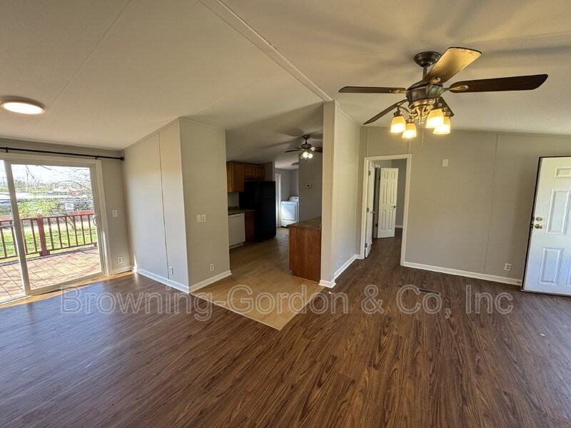 3026 Hillside Rd - Photo 4 of 15