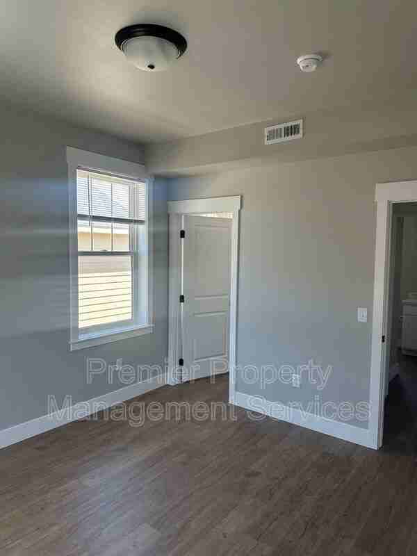 6011 Elysian Rd #202 - Photo 5 of 11