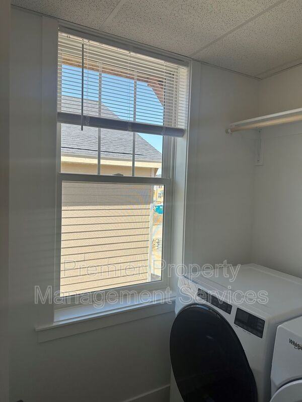 6011 Elysian Rd #202 - Photo 7 of 11