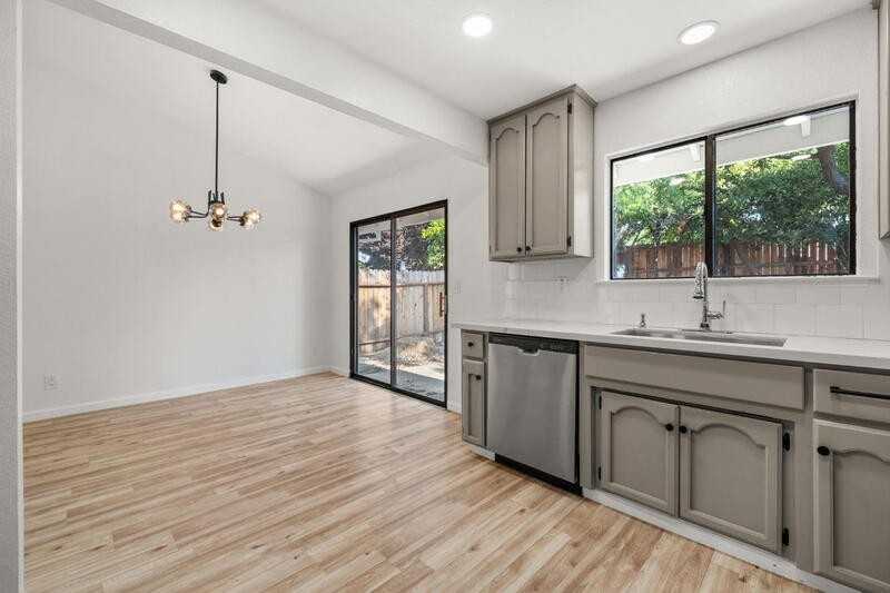 4717 Boylston Ct - Photo 5 of 14