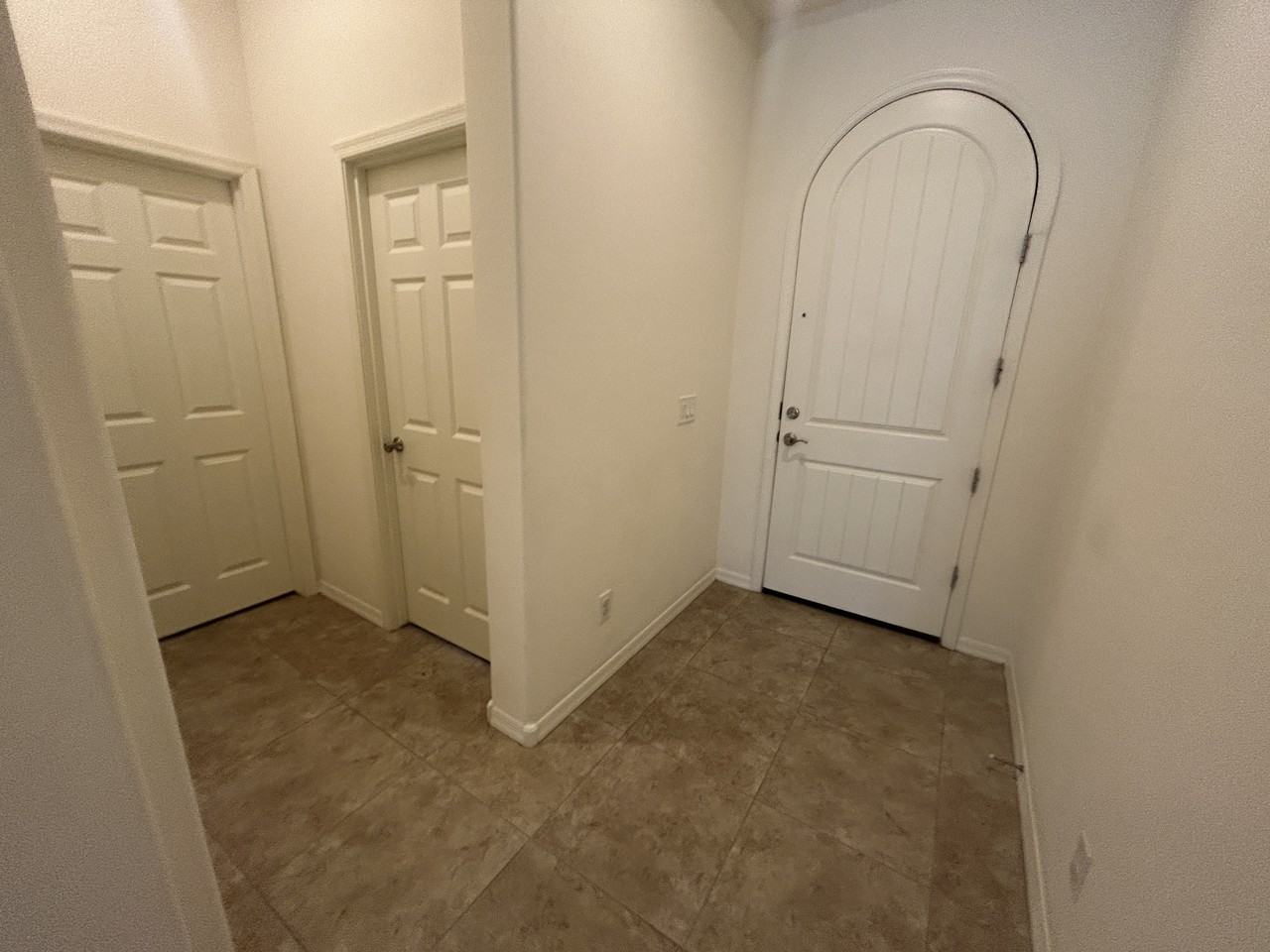 3841 E Powell Pl - Photo 7 of 50