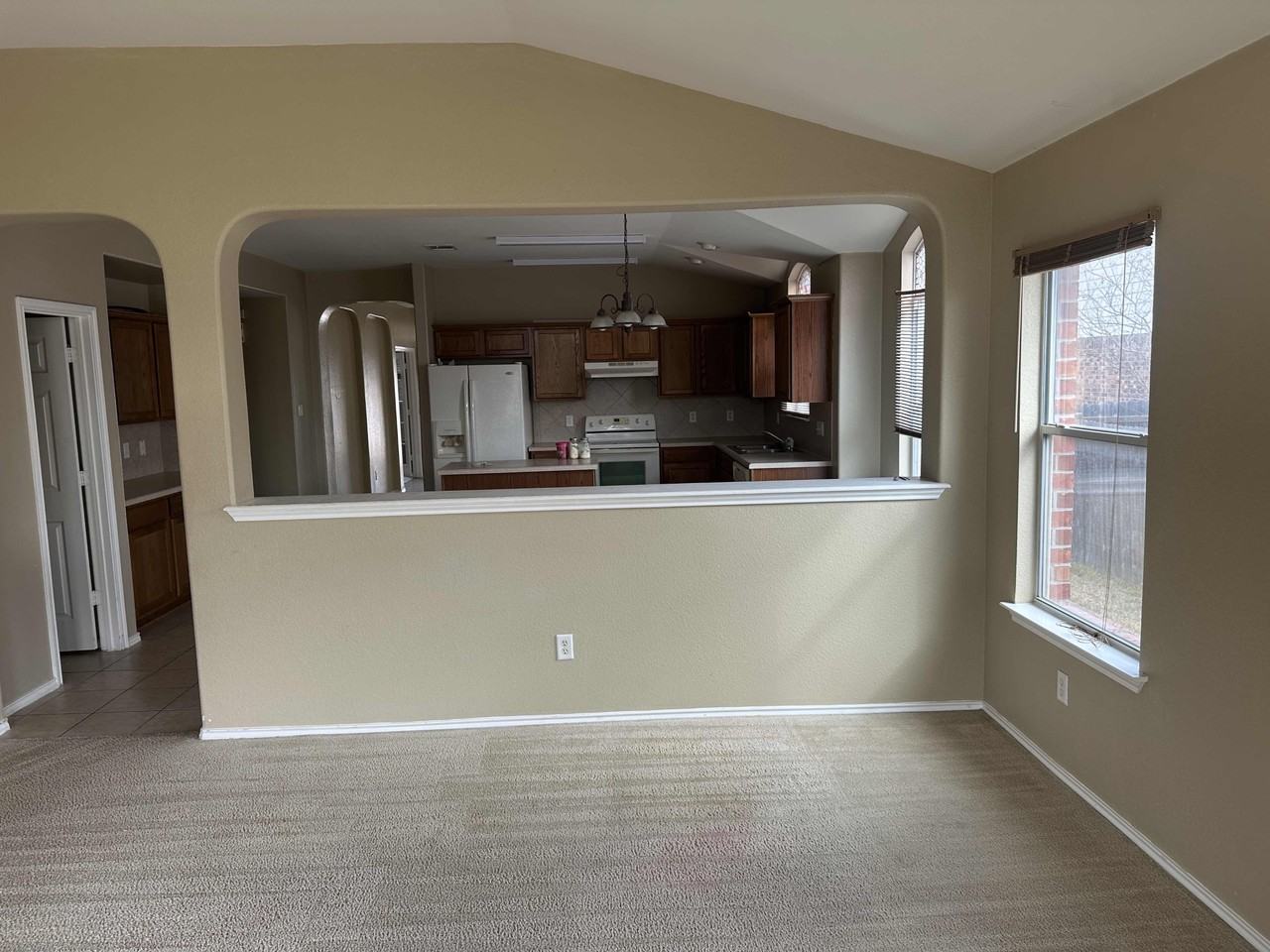 226 Lottie Ln - Photo 3 of 13