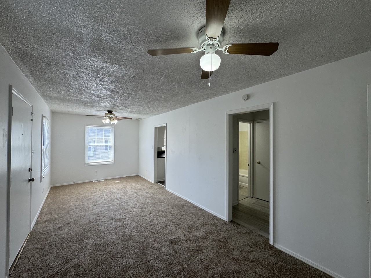 1088 S Morgantown Rd - Photo 3 of 21