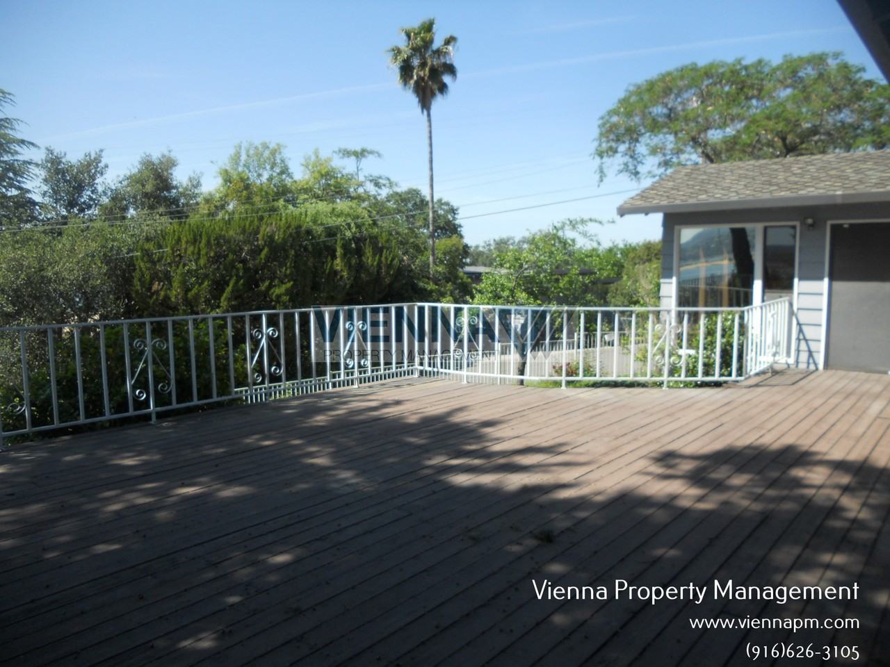 7550 Sierra Dr - Photo 2 of 43