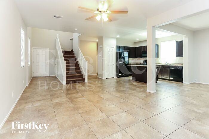 1073 Water Cove St - Photo 3 of 15