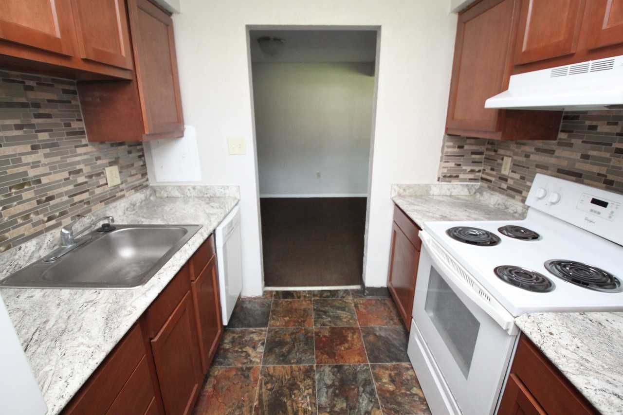 BURKEY APARTMENTS -- 063 - Photo 2 of 12