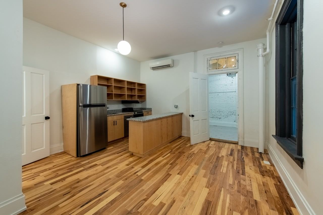 OH_AM_1733 Elm Street - Photo 2 of 16