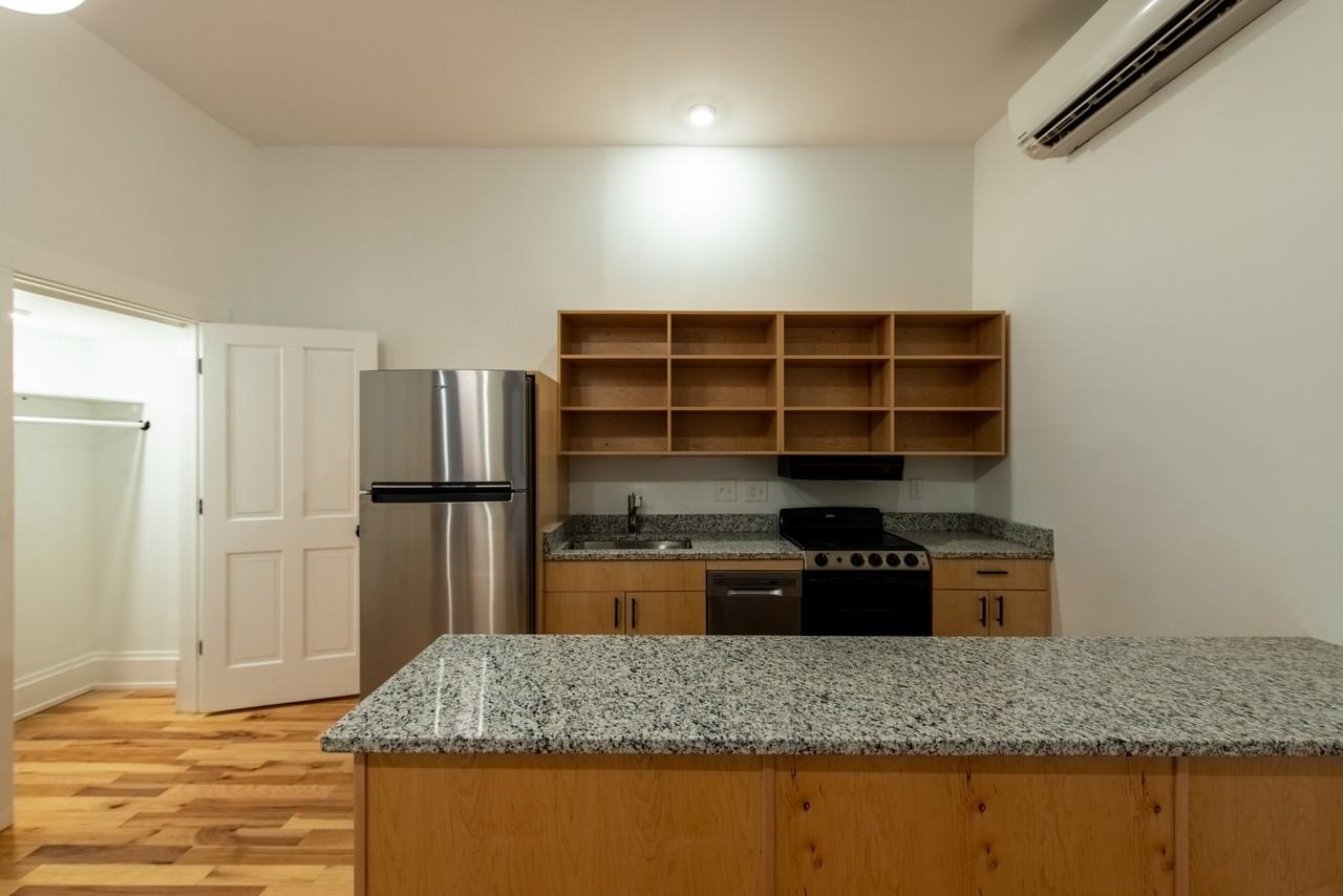 OH_AM_1733 Elm Street - Photo 4 of 16