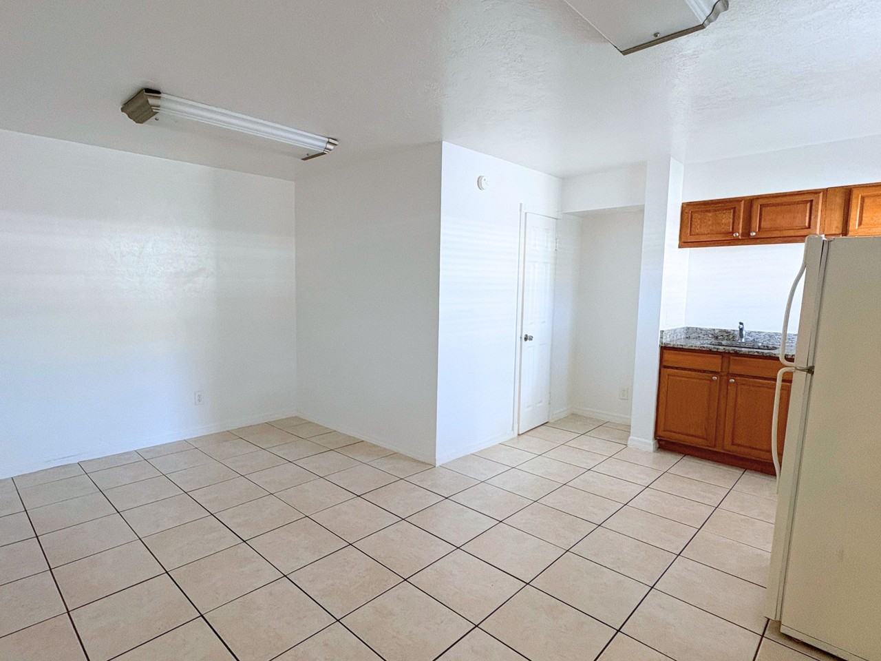 4611 South Congress Avenue - Photo 5 of 50