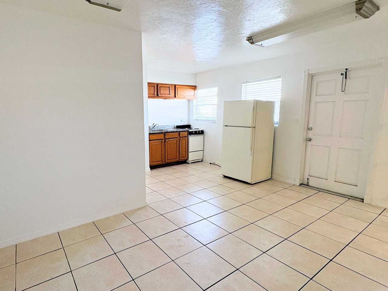 4611 South Congress Avenue - Photo 6 of 50