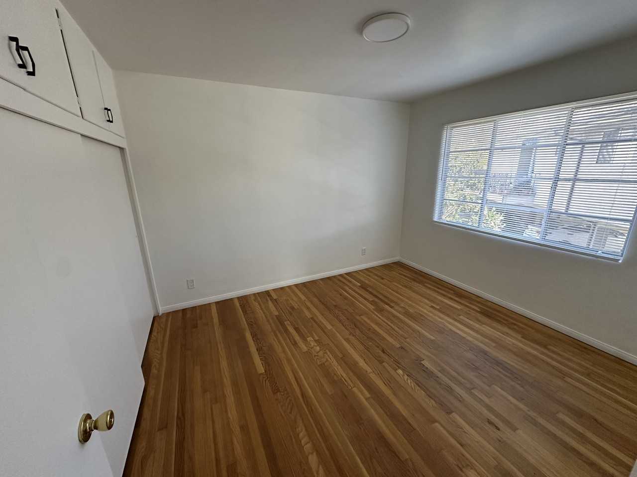 2844 State Street - Photo 3 of 4