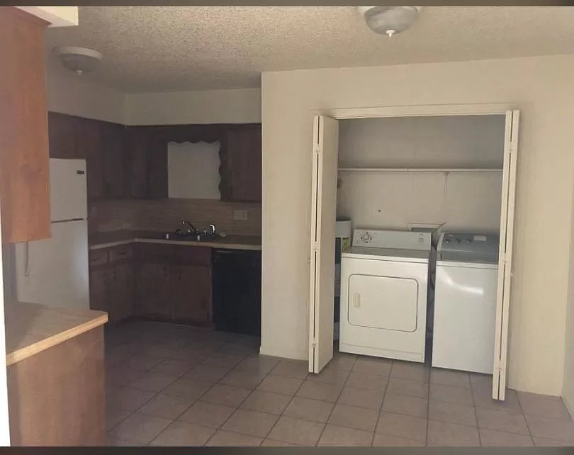 1750 North Pine Street - Photo 3 of 40