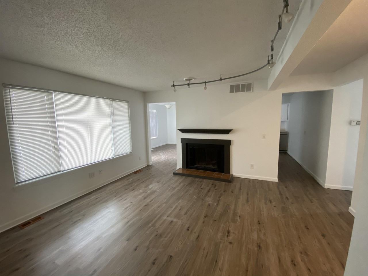 922 Kara Drive - Photo 2 of 23
