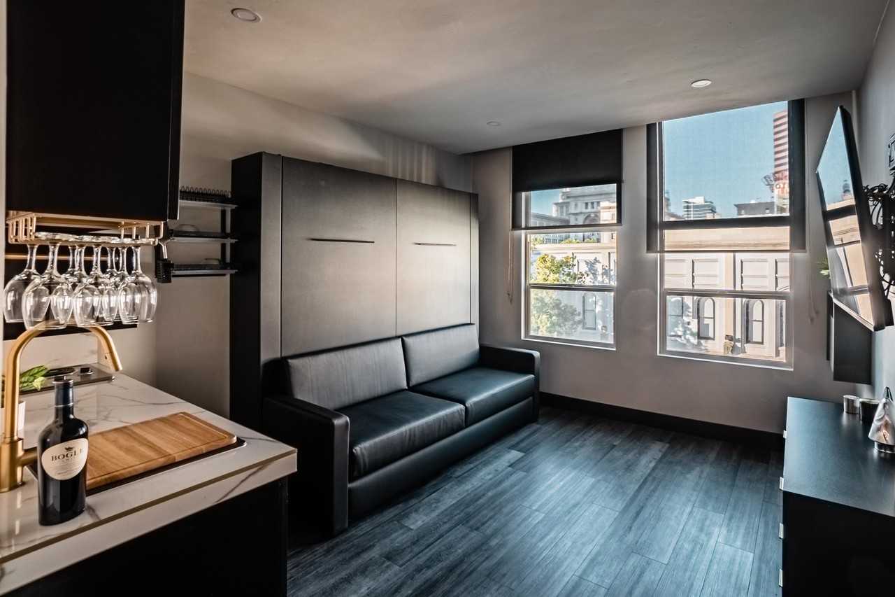 421 E Street - Photo 7 of 50