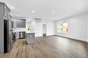 featured image of 533 Greenwich St