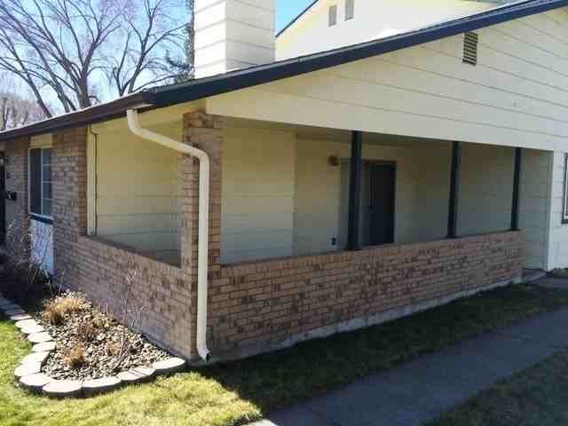 355 S 11th East St - Photo 2 of 15