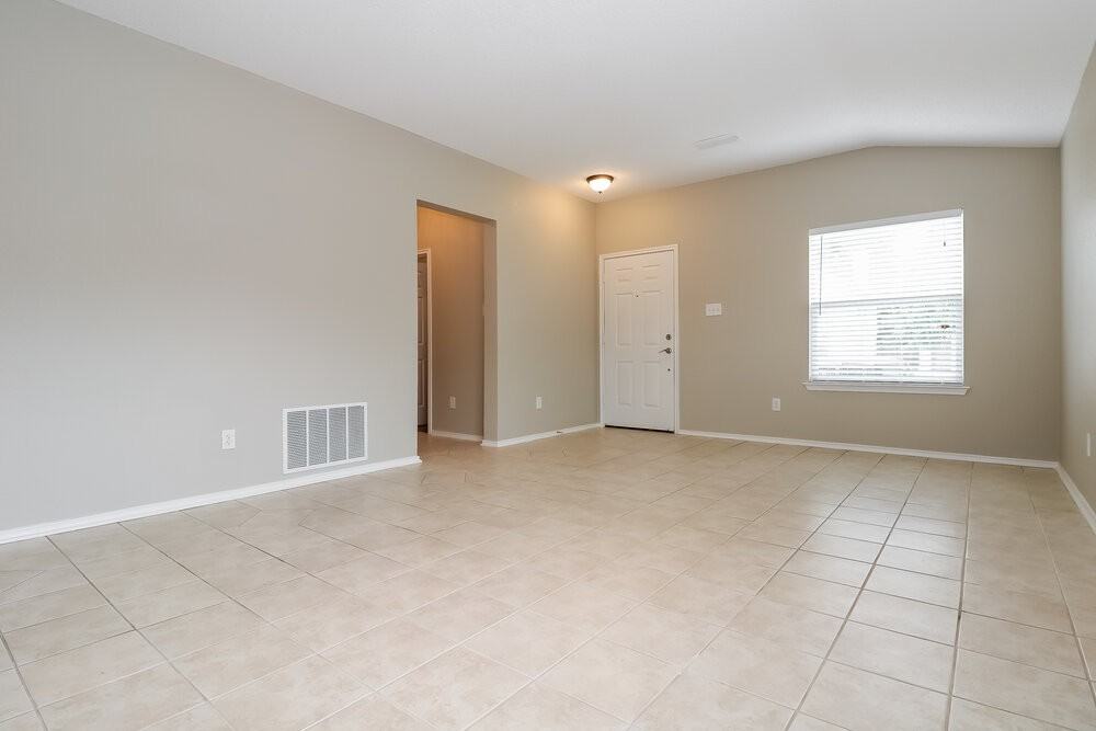 8024 Sartain Dr - Photo 3 of 17