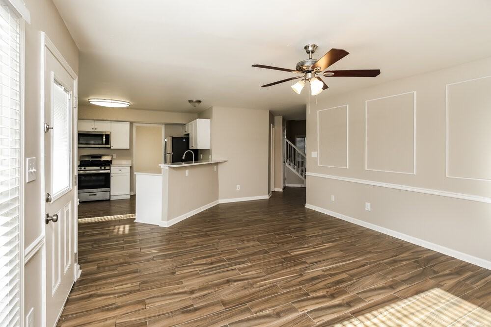 655 Suwanee Lakes Cir - Photo 7 of 17