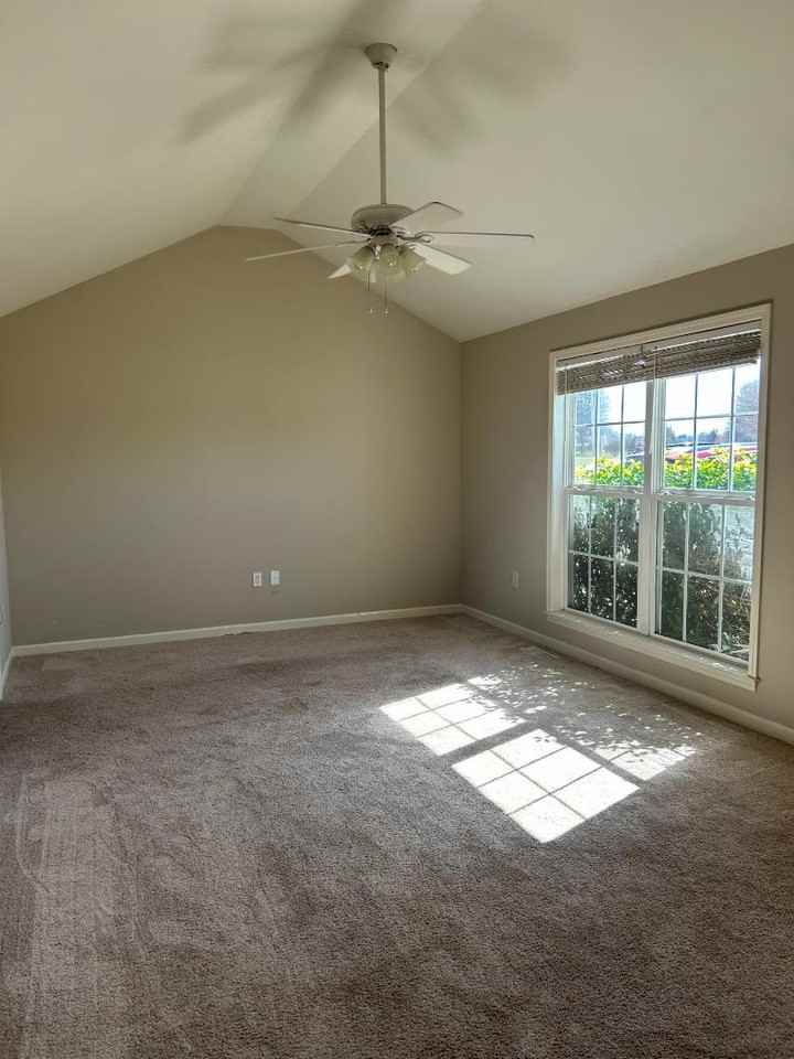 1326 Autumn Oaks Dr - Photo 2 of 20
