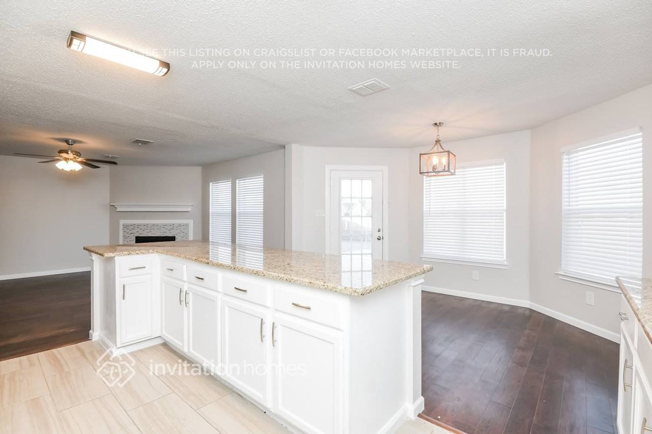 4251 Cave Cove Ct - Photo 7 of 17