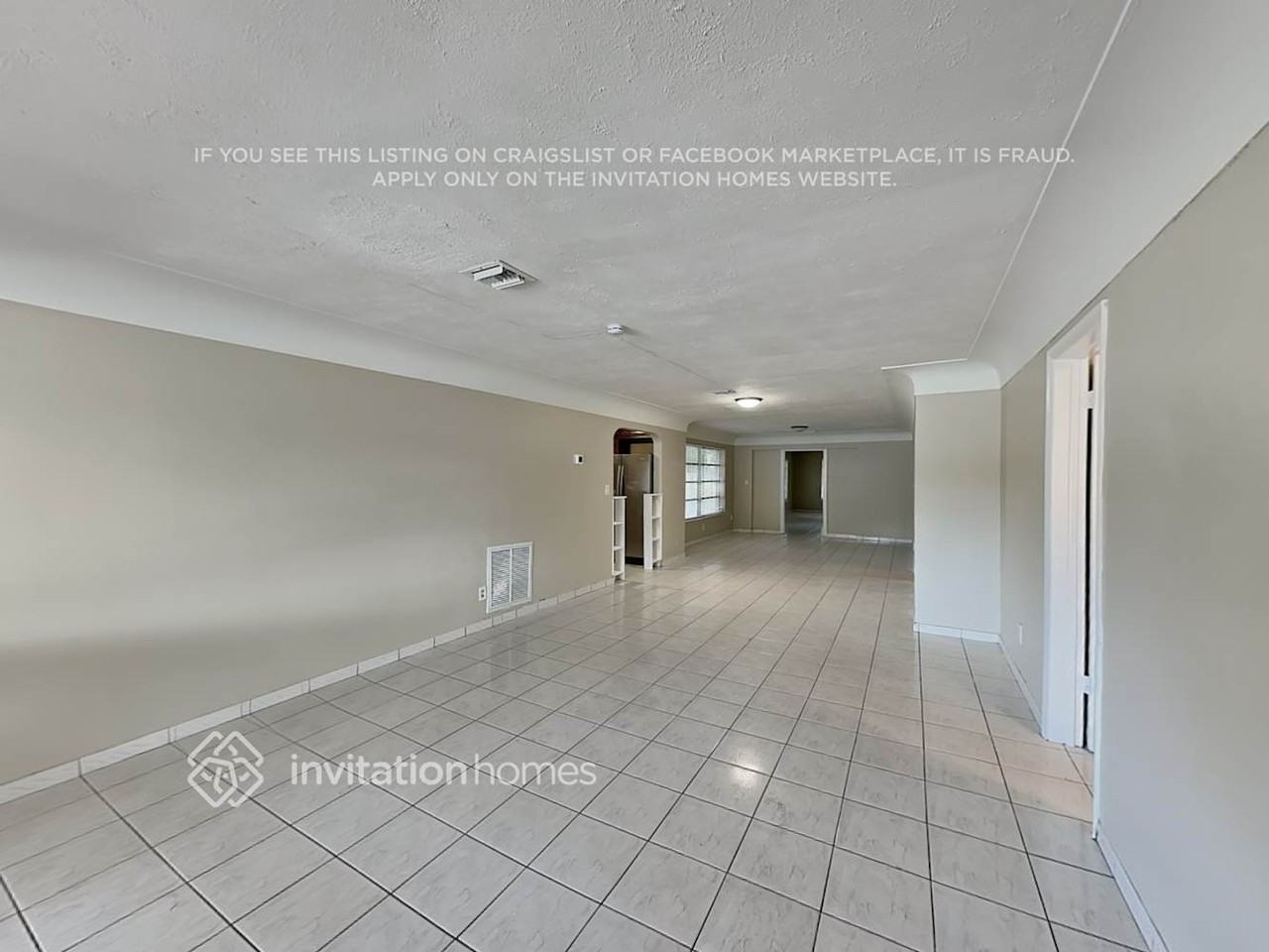1731 N 56th Ave - Photo 5 of 22