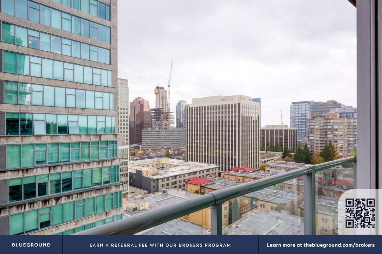 989 112th Ave Ne #204 - Photo 5 of 43